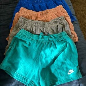 Nike Athletic Shorts Comfortable Elastic Waistband
Combo 4 pairs